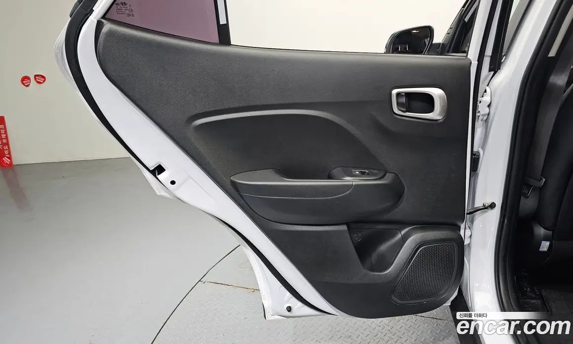 Hyundai Venue 2019 1.6 автомат (гидро), фото 15