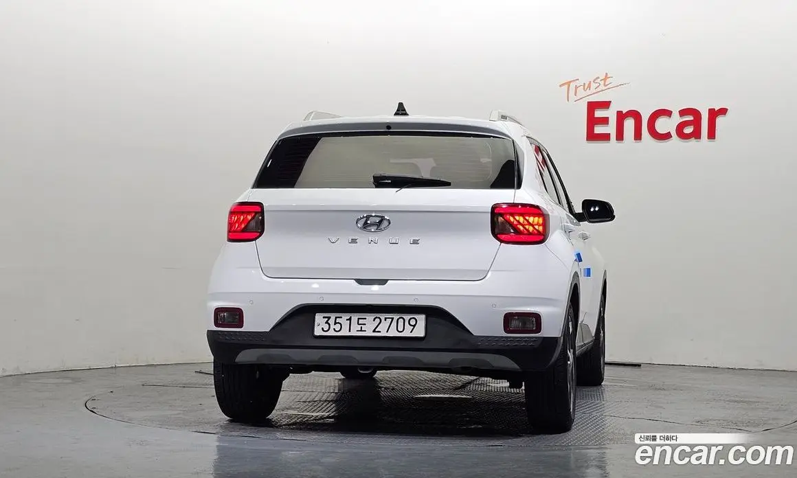 Hyundai Venue 2019 1.6 автомат (гидро), фото 4