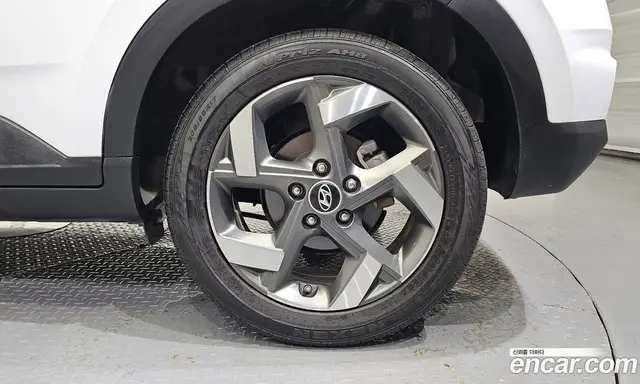 Hyundai Venue 2019 1.6 автомат (гидро), миниатюра 7