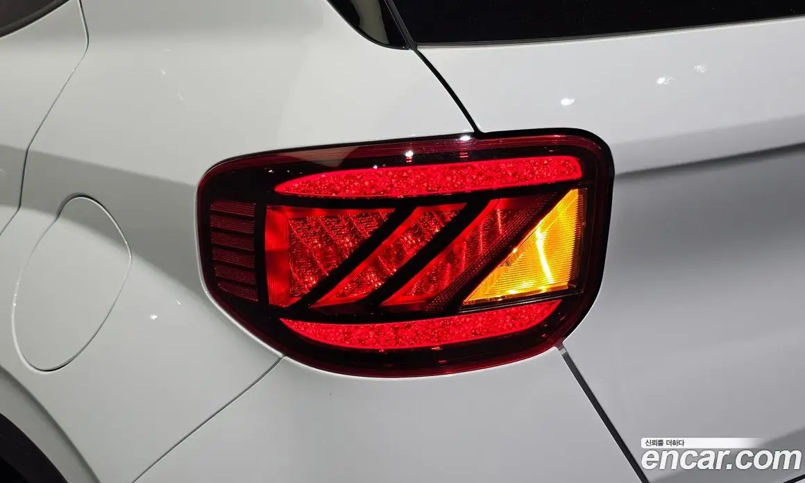 Hyundai Venue 2019 1.6 автомат (гидро), фото 9
