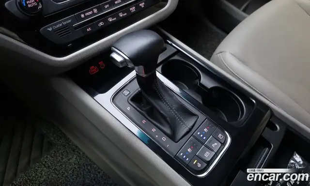 Kia Carnival 2018 2.2 автомат (гидро), миниатюра 9