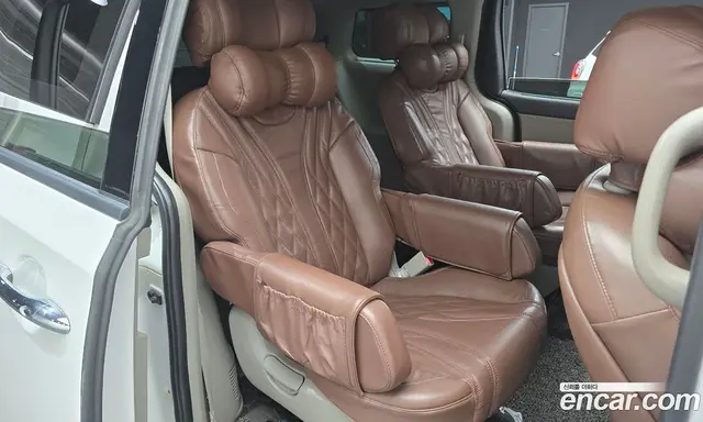 Kia Carnival 2018 2.2 автомат (гидро), миниатюра 12