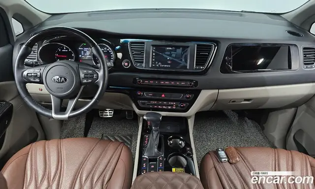 Kia Carnival 2018 2.2 автомат (гидро), миниатюра 7