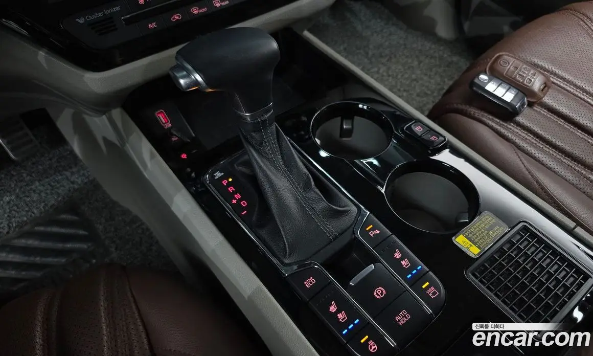 Kia Carnival 2018 2.2 автомат (гидро), фото 9