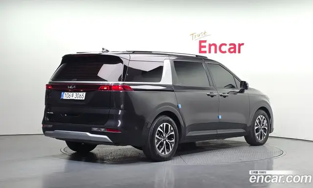 Kia Carnival 2022 2.2 автомат (гидро), миниатюра 2