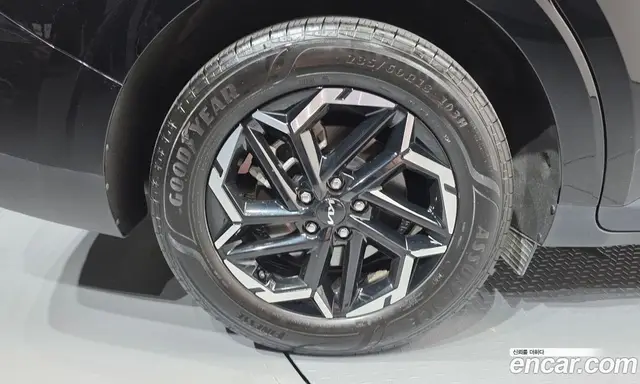 Kia Carnival 2024 2.2 автомат (гидро), миниатюра 5