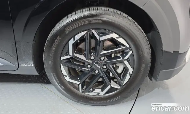 Kia Carnival 2024 2.2 автомат (гидро), миниатюра 7