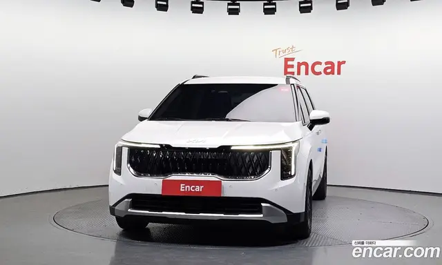 Kia Carnival 2024 2.2 автомат (гидро), миниатюра 3