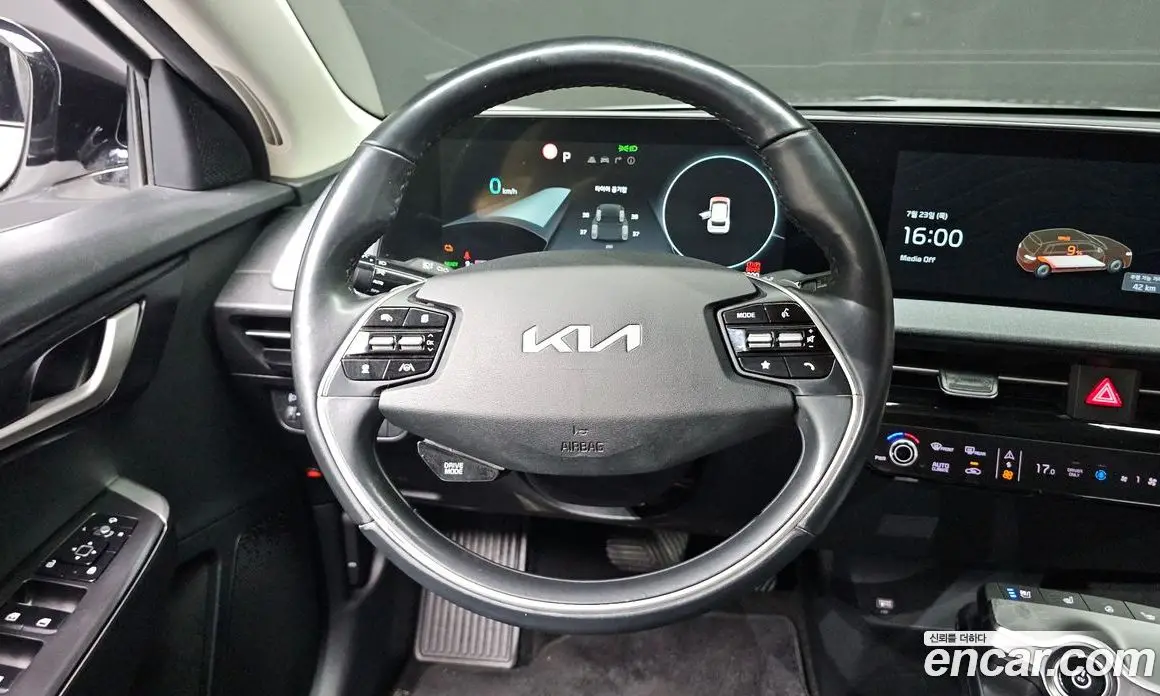 Kia EV6 2022 0.1 автомат (гидро), фото 11 Kia EV6 2022 0.1 автомат (гидро), фото 11