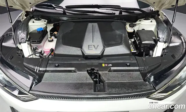 Kia EV6 2022 0.1 автомат (гидро), миниатюра 6 Kia EV6 2022 0.1 автомат (гидро), миниатюра 6