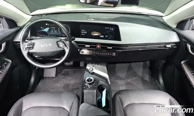 Kia EV6 2022 0.1 автомат (гидро), миниатюра 7 Kia EV6 2022 0.1 автомат (гидро), миниатюра 7