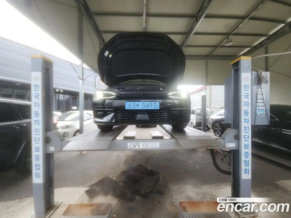Kia EV6 2023 автомат (гидро), фото 1 Kia EV6 2023 автомат (гидро), фото 1