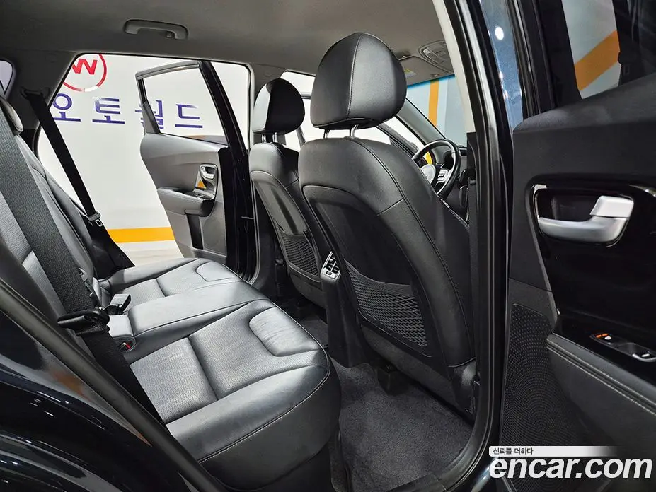 Kia Niro 2018 1.6 автомат (гидро), фото 17 Kia Niro 2018 1.6 автомат (гидро), фото 17