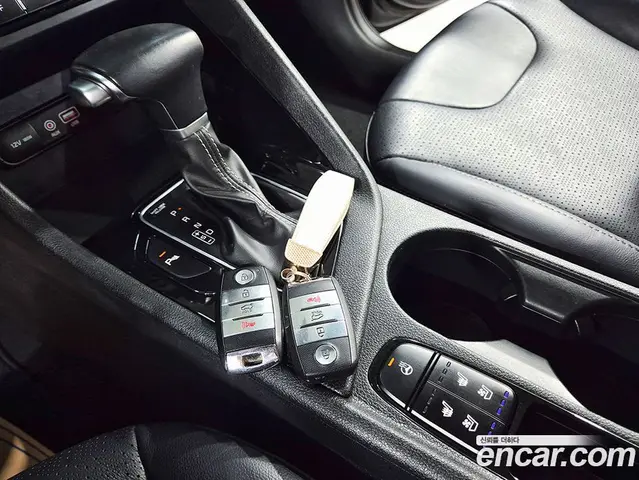 Kia Niro 2018 1.6 автомат (гидро), миниатюра 9 Kia Niro 2018 1.6 автомат (гидро), миниатюра 9