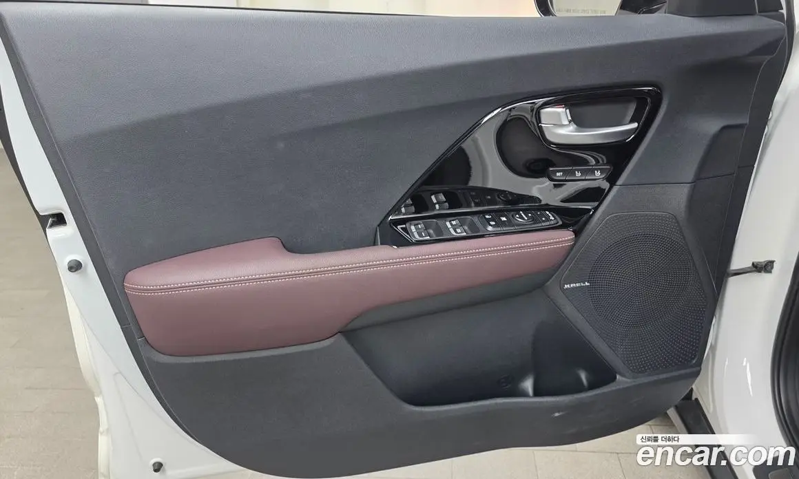 Kia Niro 2020 1.6 автомат (гидро), фото 14