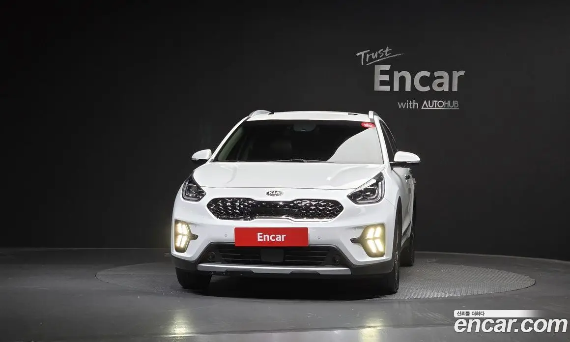 Kia Niro 2020 1.6 автомат (гидро), фото 3
