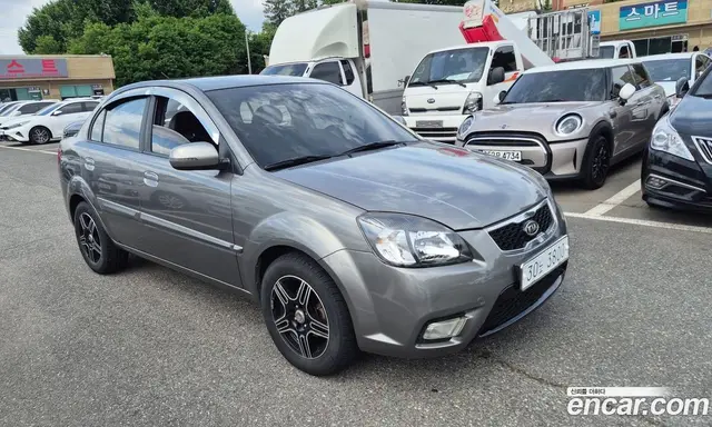 Kia Pride 2010 1.6 автомат (гидро), миниатюра 3 Kia Pride 2010 1.6 автомат (гидро), миниатюра 3