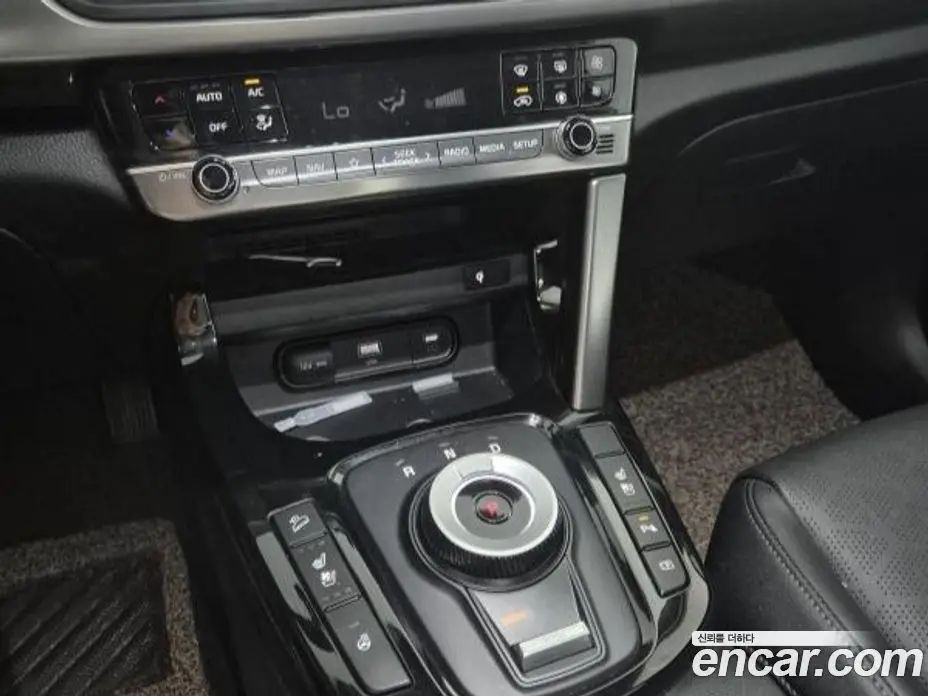 Kia Seltos 2024 2.0 автомат (гидро), фото 18 Kia Seltos 2024 2.0 автомат (гидро), фото 18