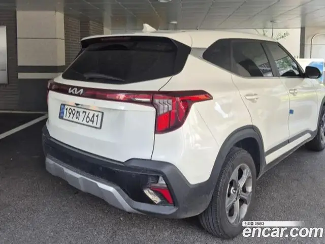 Kia Seltos 2024 2.0 автомат (гидро), миниатюра 5 Kia Seltos 2024 2.0 автомат (гидро), миниатюра 5