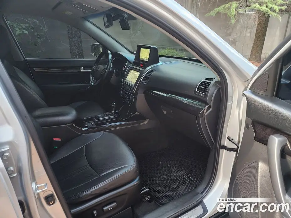 Kia Sorento 2013 2.0 автомат (гидро), фото 16 Kia Sorento 2013 2.0 автомат (гидро), фото 16