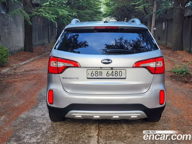 Kia Sorento 2013 2.0 автомат (гидро), миниатюра 4 Kia Sorento 2013 2.0 автомат (гидро), миниатюра 4