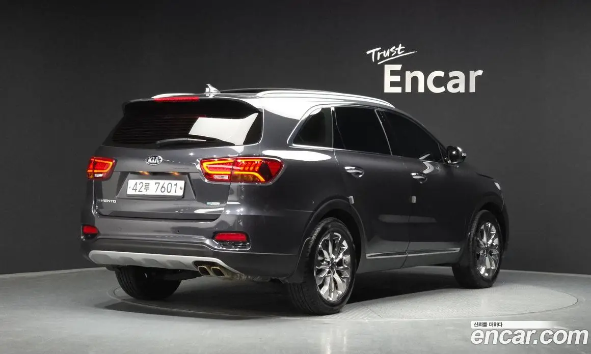 Kia Sorento 2017 2.2 автомат (гидро), фото 2 Kia Sorento 2017 2.2 автомат (гидро), фото 2