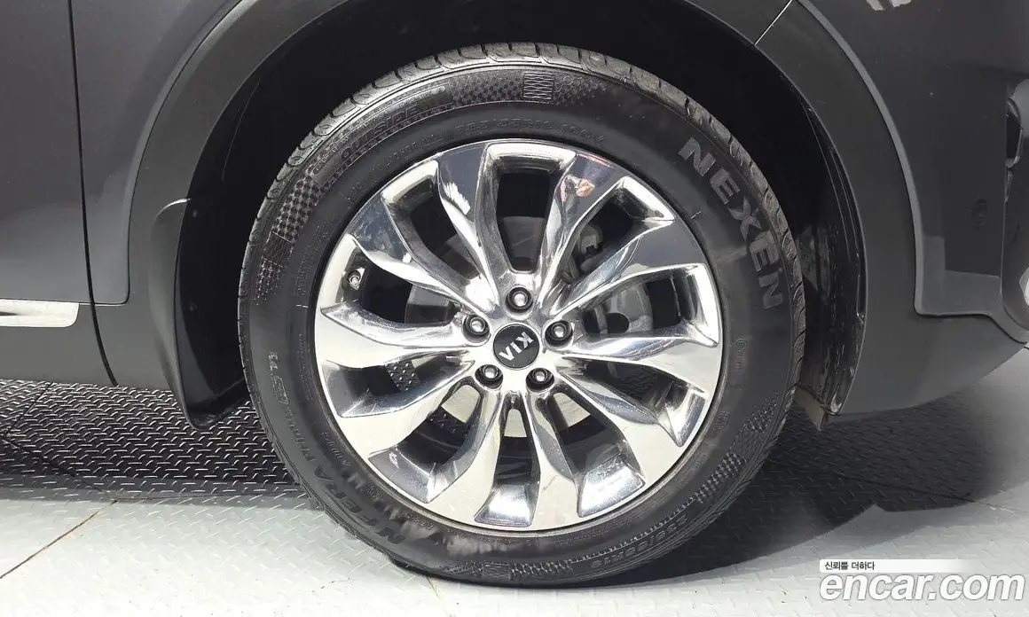 Kia Sorento 2017 2.2 автомат (гидро), фото 5 Kia Sorento 2017 2.2 автомат (гидро), фото 5