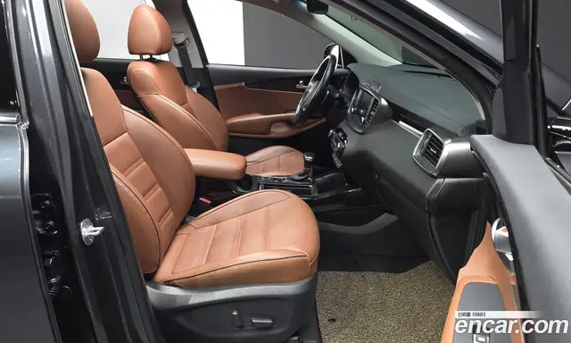 Kia Sorento 2017 2.2 автомат (гидро), миниатюра 10 Kia Sorento 2017 2.2 автомат (гидро), миниатюра 10