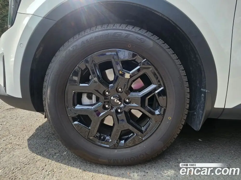 Kia Sorento 2023 1.6 автомат (гидро), фото 4