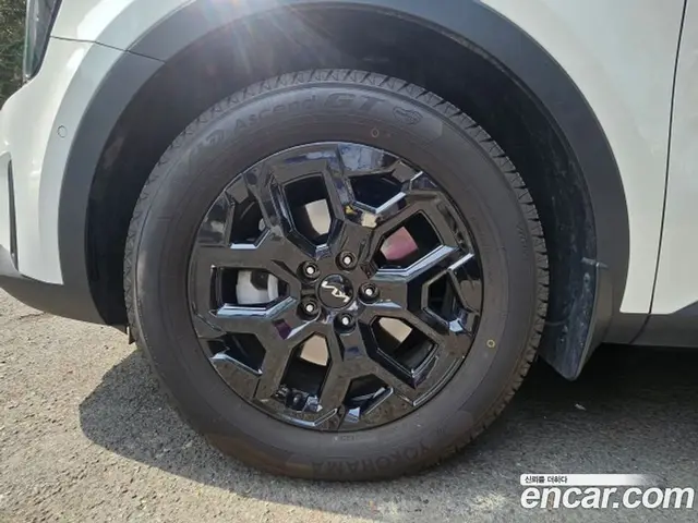 Kia Sorento 2023 1.6 автомат (гидро), миниатюра 4