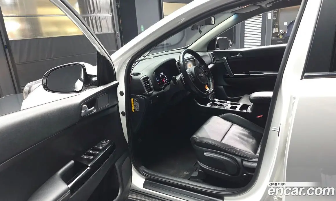 Kia Sportage 2015 2.0 автомат (гидро), фото 10 Kia Sportage 2015 2.0 автомат (гидро), фото 10