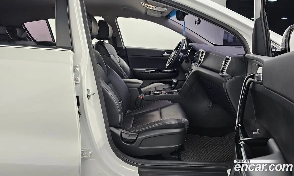 Kia Sportage 2017 2.0 автомат (гидро), фото 11