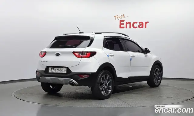 Kia Stonic 2017 1.6 автомат (гидро), миниатюра 2