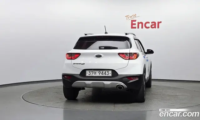 Kia Stonic 2017 1.6 автомат (гидро), миниатюра 4
