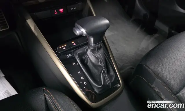 Kia Stonic 2017 1.6 автомат (гидро), миниатюра 9