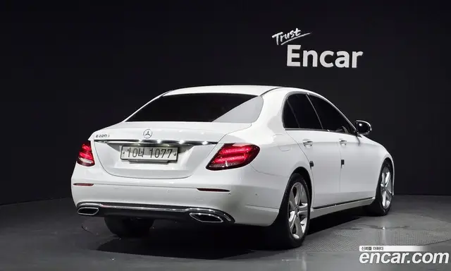Mercedes-Benz E-Class 2017 1.9 автомат (гидро), миниатюра 2