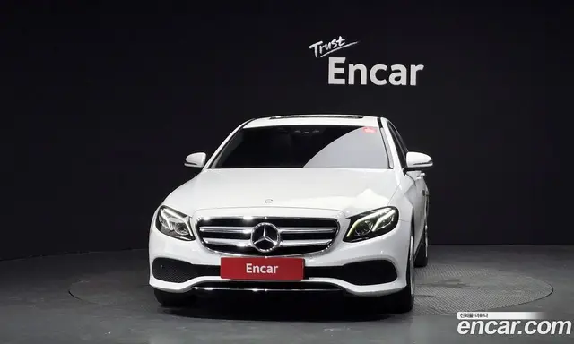 Mercedes-Benz E-Class 2017 1.9 автомат (гидро), миниатюра 3