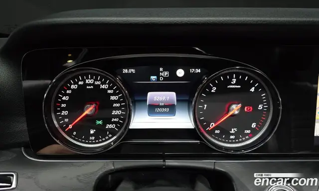 Mercedes-Benz E-Class 2017 1.9 автомат (гидро), миниатюра 8