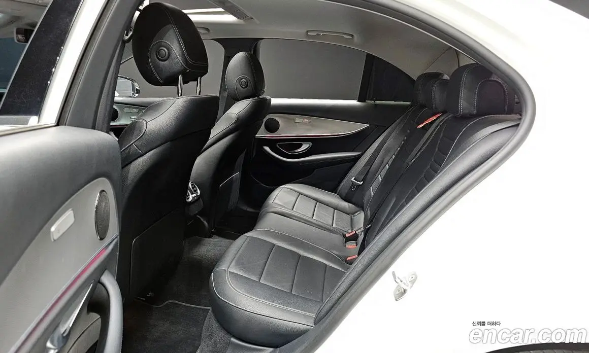 Mercedes-Benz E-Class 2017 2.0 автомат (гидро), фото 11