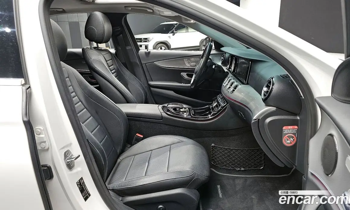 Mercedes-Benz E-Class 2017 2.0 автомат (гидро), фото 15