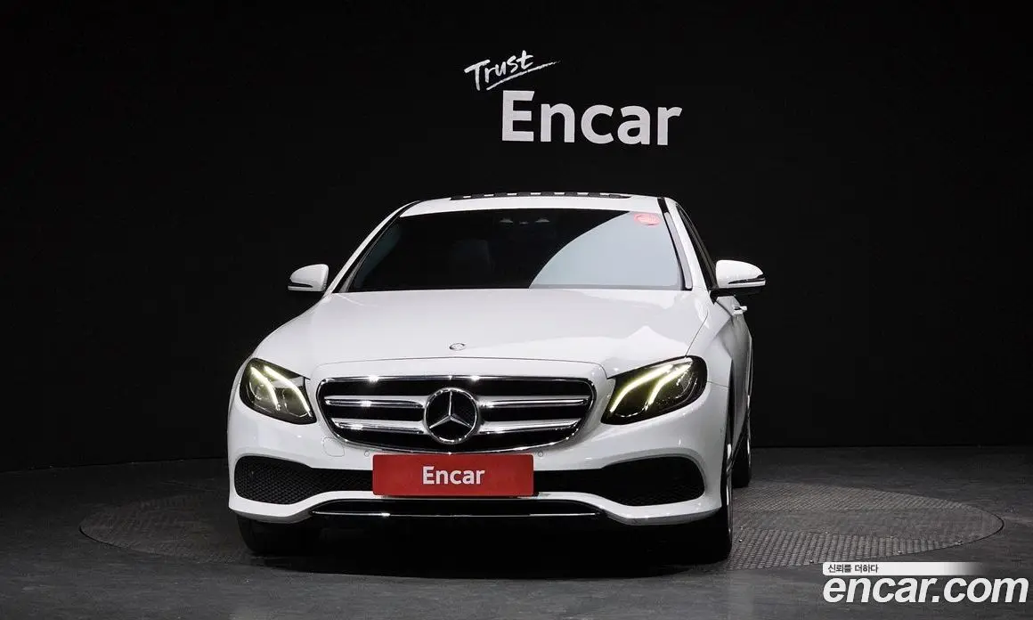 Mercedes-Benz E-Class 2017 2.0 автомат (гидро), фото 3