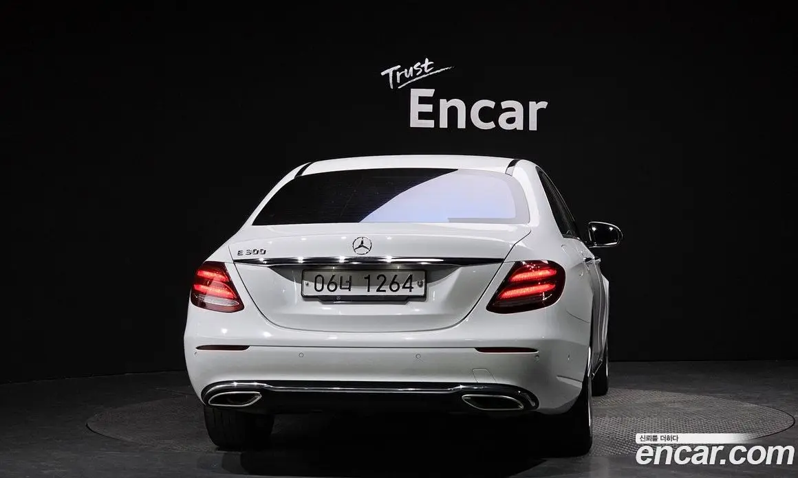 Mercedes-Benz E-Class 2017 2.0 автомат (гидро), фото 4