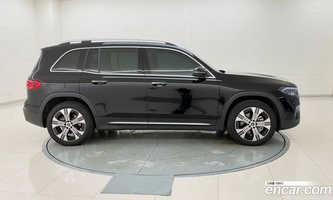 Mercedes-Benz EQB 2025 0.2 автомат (гидро), фото 6