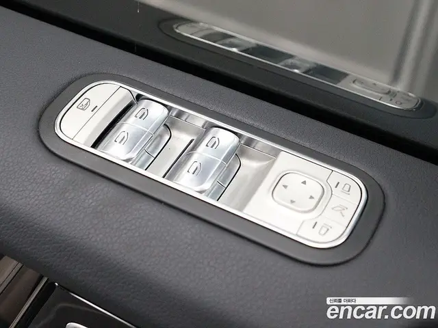 Mercedes-Benz G-Class 2025 3.0 автомат (гидро), миниатюра 11