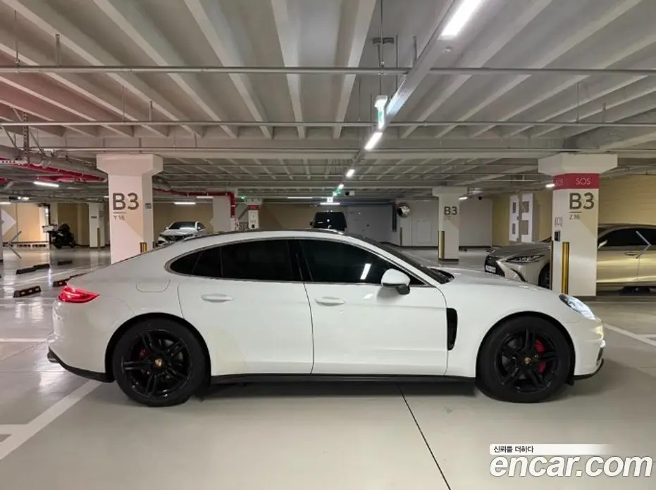 Porsche Panamera 2018 3.0 автомат (гидро), фото 3