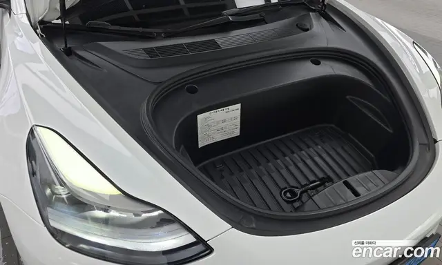 Tesla Model 3 2022 0.2 автомат (гидро), миниатюра 6