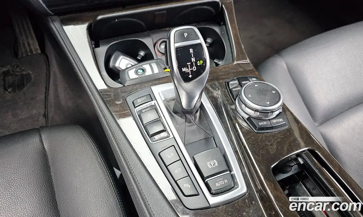 BMW 5 серия 2015 2.0 автомат (гидро), фото 9