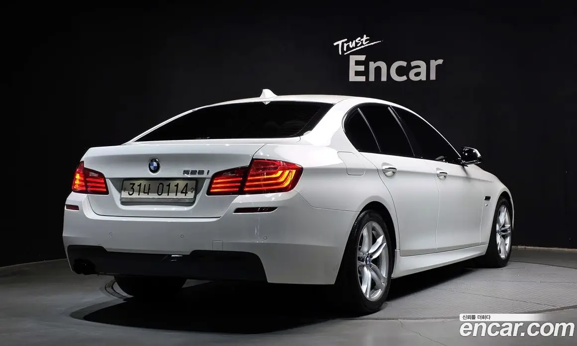 BMW 5 серия 2016 2.0 автомат (гидро), фото 2 BMW 5 серия 2016 2.0 автомат (гидро), фото 2