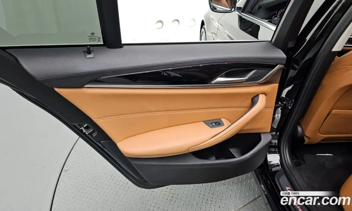 BMW 5 серия 2017 2.0 автомат (гидро), фото 15