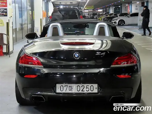 BMW Z4 2015 3.0 автомат (гидро), миниатюра 10